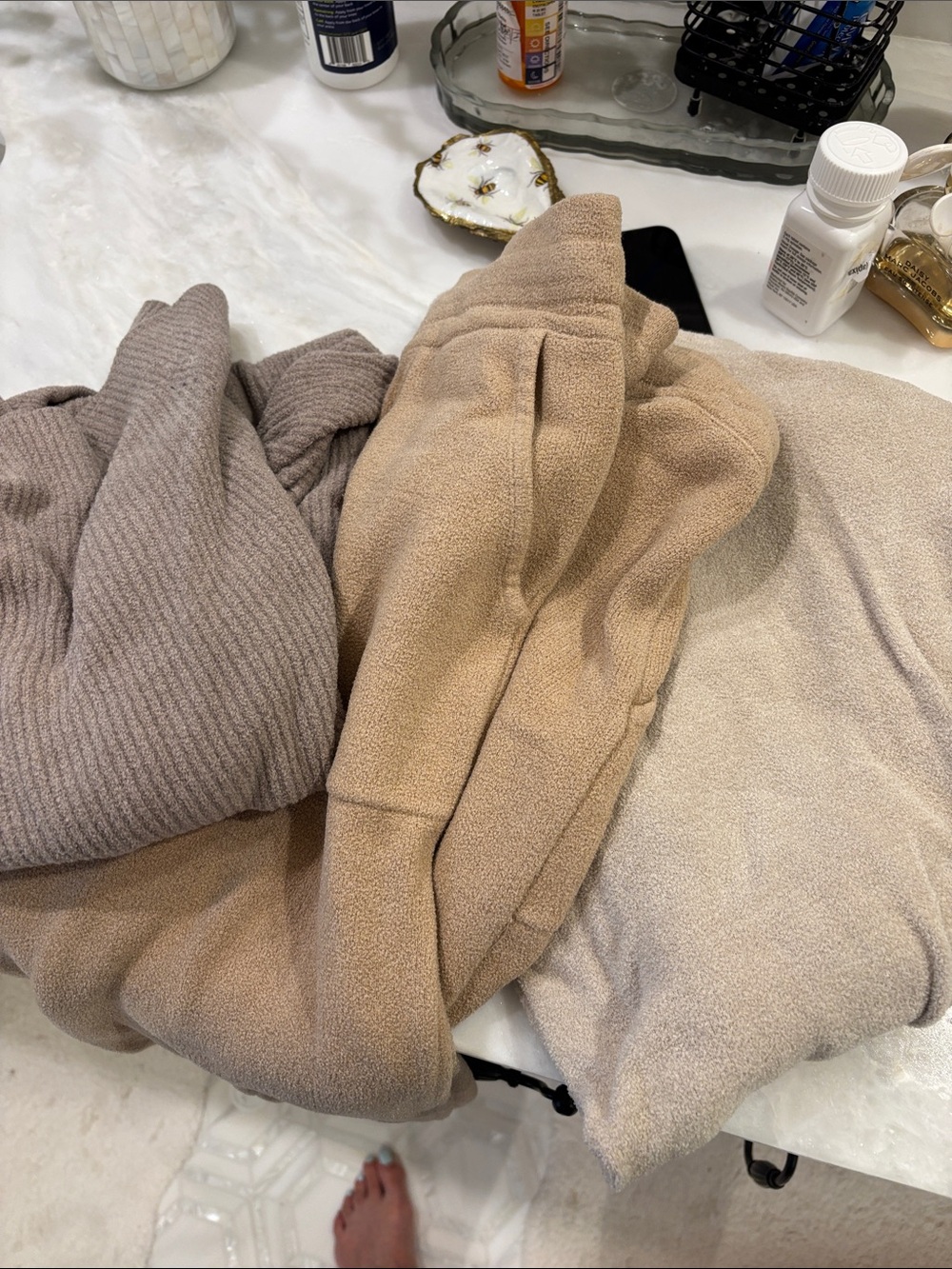 Barefoot Dreams Cozy Drawstring Joggers in Tan - Picture 7 of 7